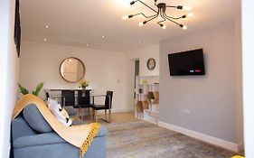 Cityhost - Leeds Apartments